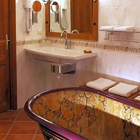 Domaine Saint-roch فندق 3*