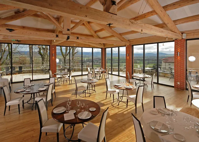 Domaine Saint-roch Hotel